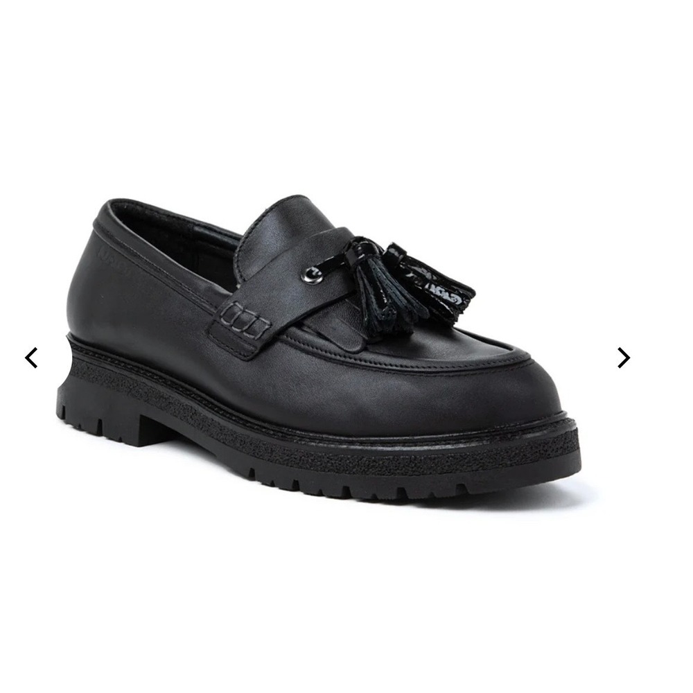 NWOT Naot Womens Crosby Loafer Shoe US 6 Tassels Leather Chunky Comfort Black